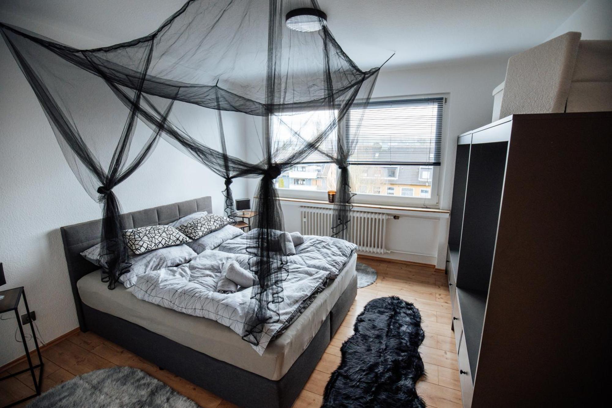 Apartment Bold & Black - Balcony - Netflix - Wifi - 5 Person Bochum